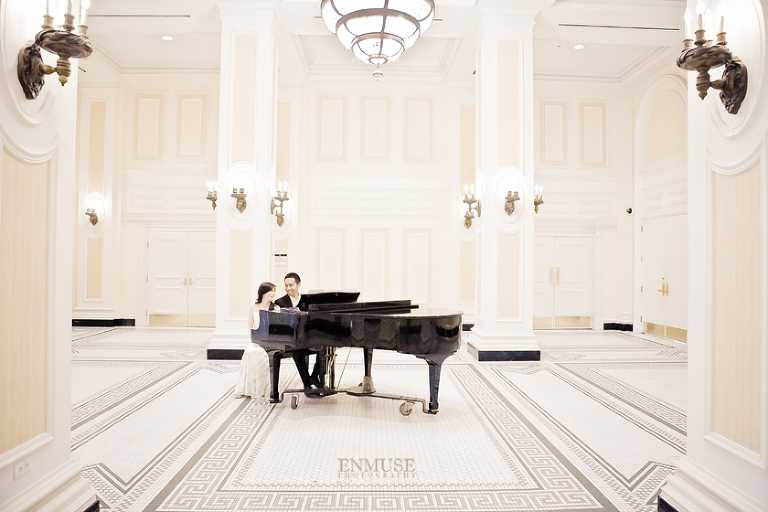 zz28_43_126-Georgian-Terrace-Wedding-Engagement-Photo1