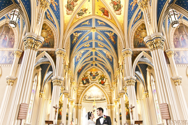 zz47_a999_345_-Chicago-Notre-Dame-Wedding-Photography-